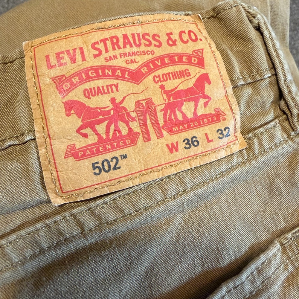 Levi Strauss & Co. 502 Men’s Pants
